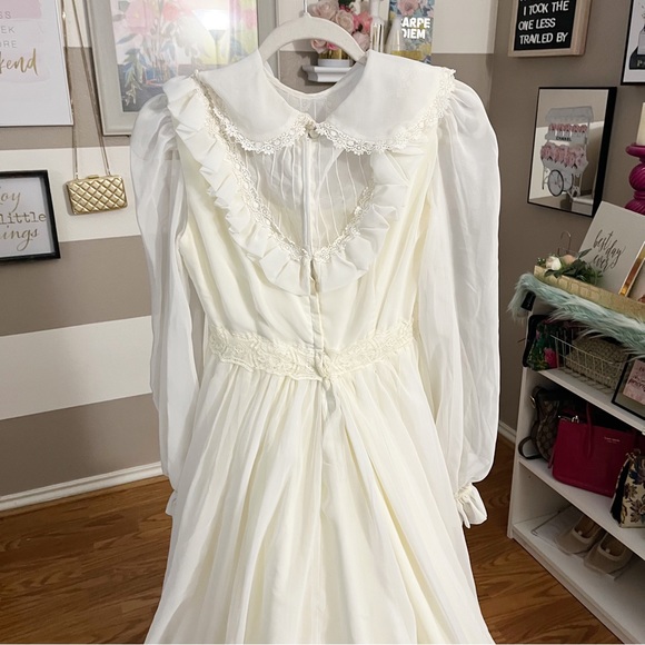 Vintage Victorian wedding gown dress with kleinerts inserts - Picture 10 of 17